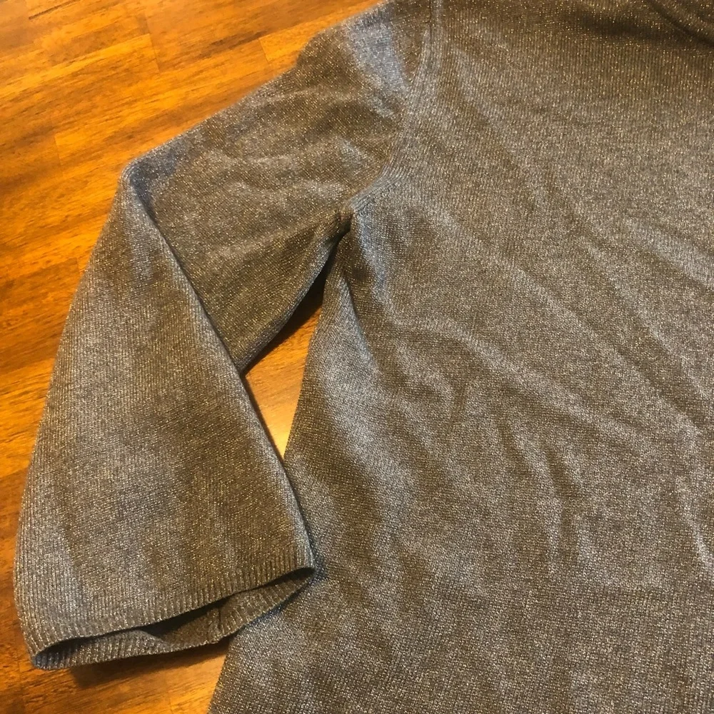 Pre-loved Chanel sparkly gray hoodie in size 44!